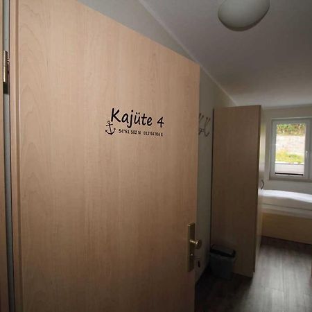 Kutterfisch Kajueten Direkt Im Stadthafen Apartment Sassnitz Exterior foto