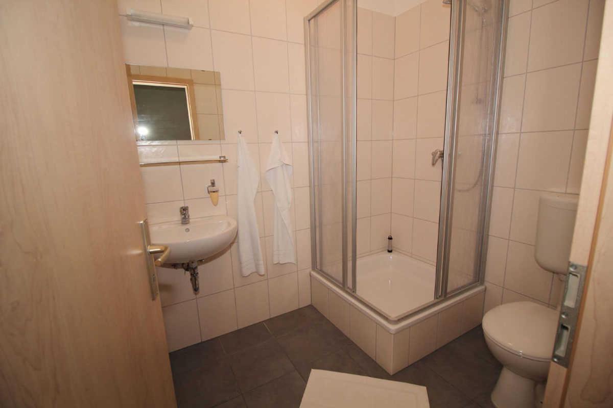 Kutterfisch Kajueten Direkt Im Stadthafen Apartment Sassnitz Exterior foto