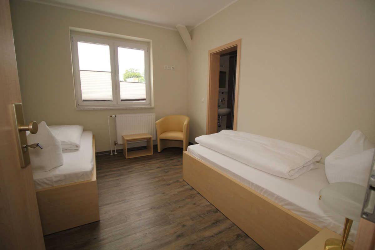 Kutterfisch Kajueten Direkt Im Stadthafen Apartment Sassnitz Exterior foto