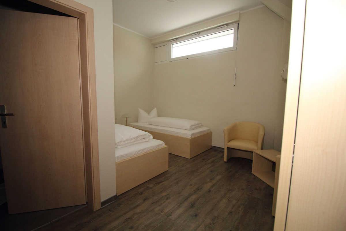 Kutterfisch Kajueten Direkt Im Stadthafen Apartment Sassnitz Exterior foto