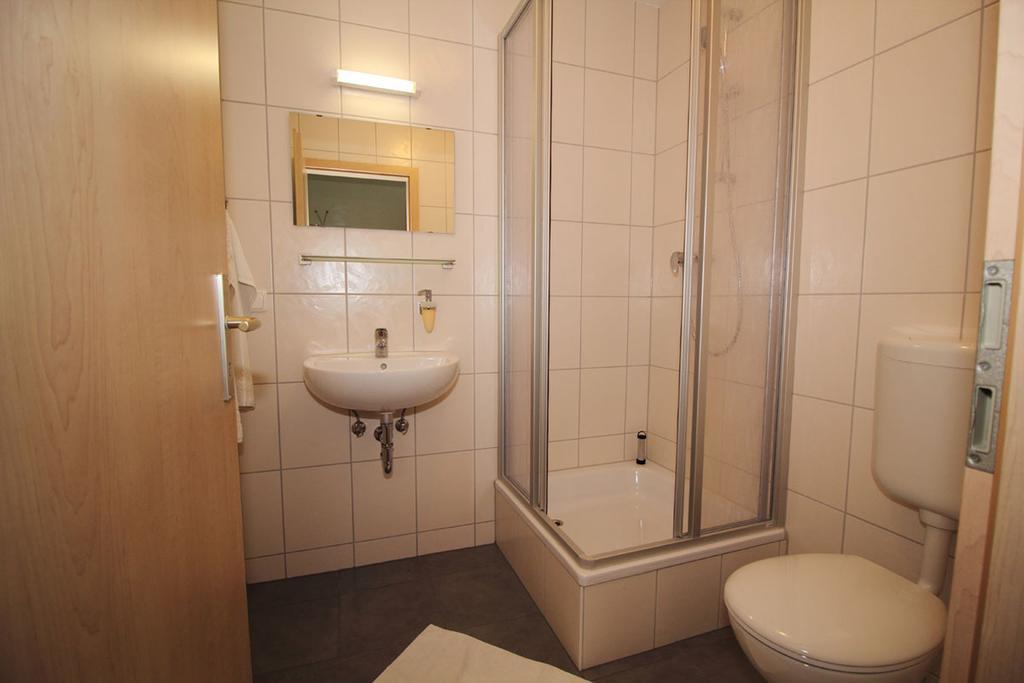 Kutterfisch Kajueten Direkt Im Stadthafen Apartment Sassnitz Exterior foto